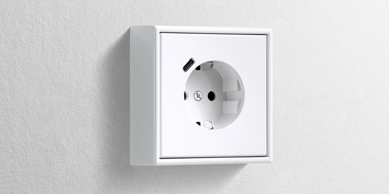 Erweiterter Anschlussraum für die Nachrüstung bei Elektro-Sichert e.K. in Wolframs-Eschenbach