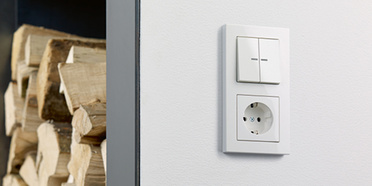 JUNG KNX Taster F 10 bei Elektro-Sichert e.K. in Wolframs-Eschenbach