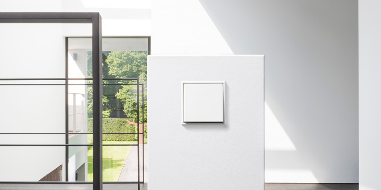 JUNG Schalterprogramme bei Elektro-Sichert e.K. in Wolframs-Eschenbach