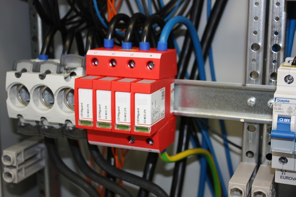 U berspannungsschutz bei Elektro-Sichert e.K. in Wolframs-Eschenbach
